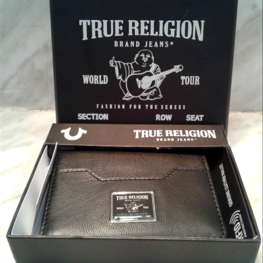 True Religion Black Leather Buddha Logo Bifold Wallet New in box RFID protection